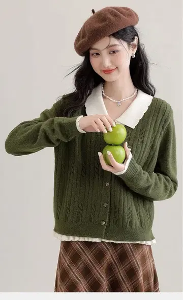 올리브 그린 케이블 니트 가디건