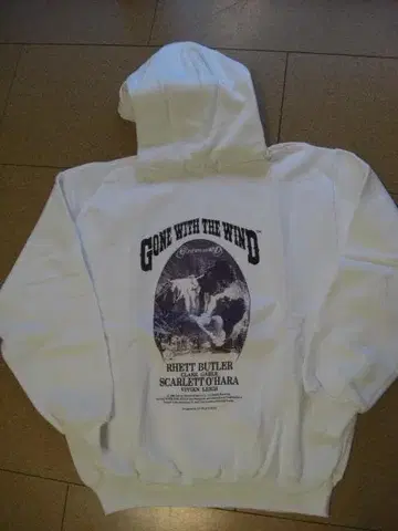 바람과 함께 사라지다 후드티 L 사이즈 미사용품