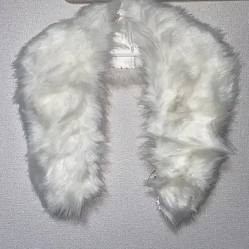 성인식 화이트 퍼 숄