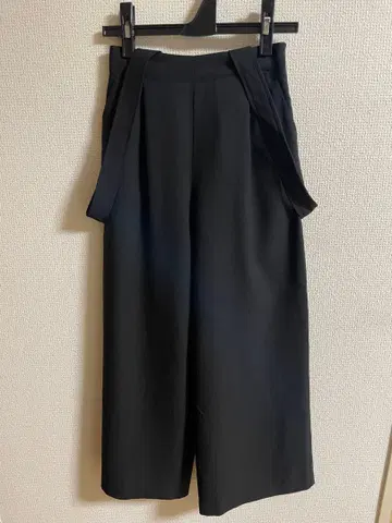 새상품급 서스펜더 포함 블랙 와이드 팬츠