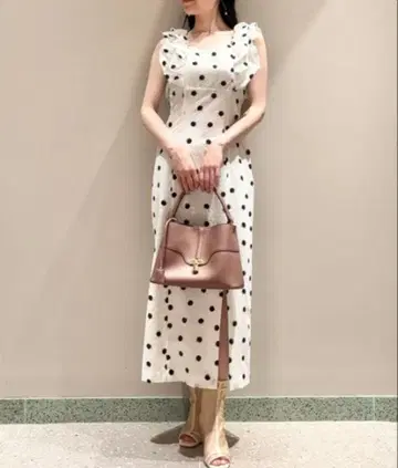 [택 포함 새상품] SNIDEL 벌룬프릴 슬리브 I라인 원피스