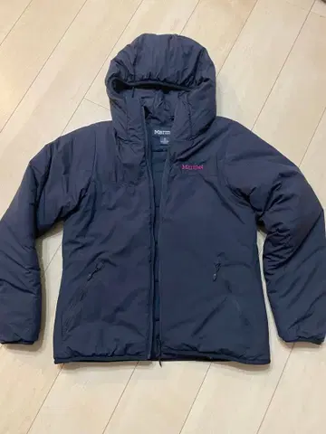 Marmot 블랙 후드 부착 다운 자켓 M 사이즈 블랙