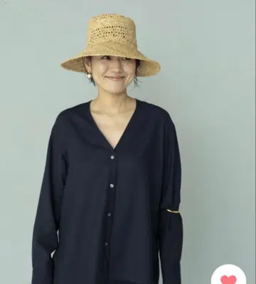 저널 스탠다드 레사쥬 x 카네코 아야 V넥 긴팔 셔츠