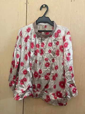 ISBIT 시에라 레온 아이즈비트 꽃무늬 노카라 자켓