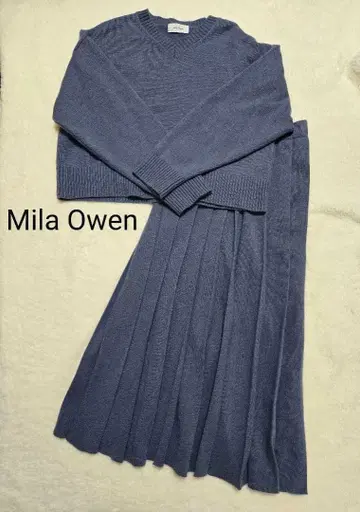 미라 오웬 V넥 플리츠 니트 원피스 셋업