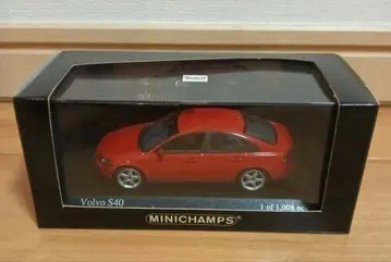 MINICHAMPS Volvo S40 Signalrot 1:43