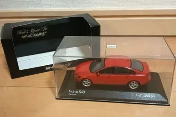 MINICHAMPS Volvo S40 Signalrot 1:43