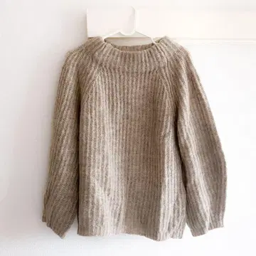 IENA 베이지 리브  하이넥 긴팔 스웨터