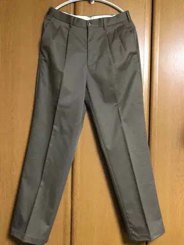 유니클로 투 턱 치노