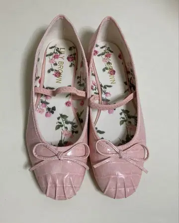 릴리 브라운 발레 슈즈