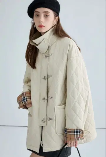 CHIC and THINGS 퀼팅 자켓 더플 버튼