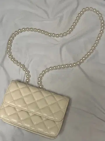 아이보리 숄더백