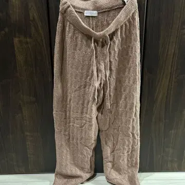 리브 베이지 룸웨어