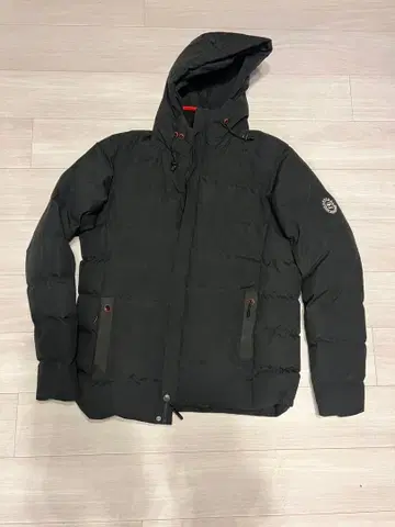 아스날 다운 자켓 XL 블랙 현지 구매 새상품급