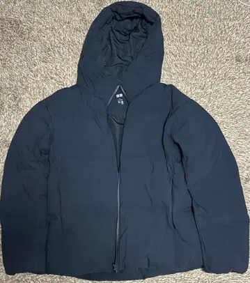 UNIQLO 심리스 다운 파카 블랙 2024 여성용 L