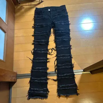 mnml 블랙 플레어 데님 30