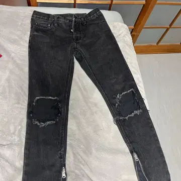 mnml 블랙 데미지 스키니 팬츠 28