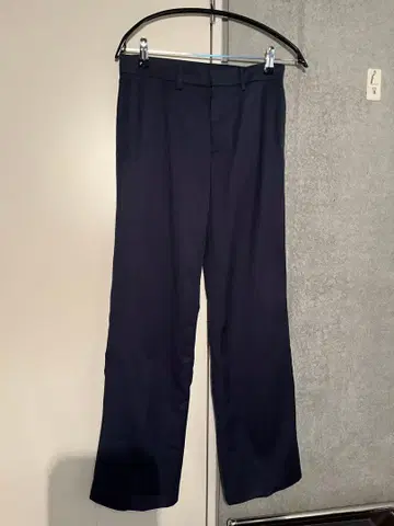 AT STUDIO 네이비 슬랙스