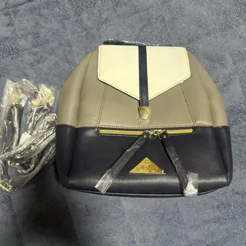 명탐정 코난의 아무로 토오루를 이미지한 백팩