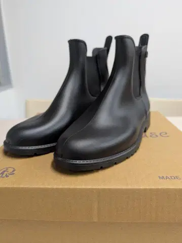 새상품급 MEDUSE 레인부츠