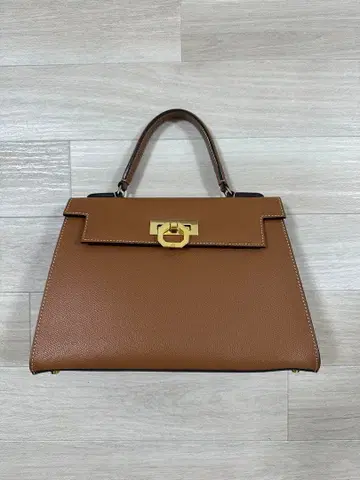 새상품급 카르보티 Tan ELENA