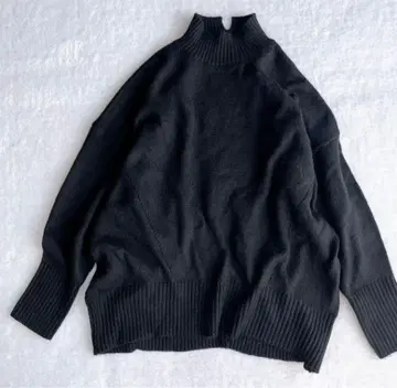 니트 하이넥 스웨터