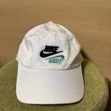 한국 한정판 NIKE 캡