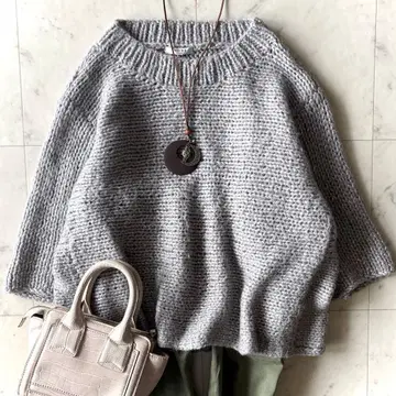 새상품급 어도어 모헤어 혼방 하프 슬리브 니트 울 라이트 그레이 큼직한