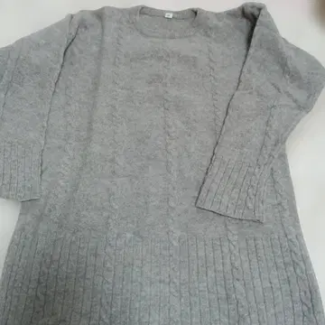 그레이 케이블 니트 긴팔 스웨터