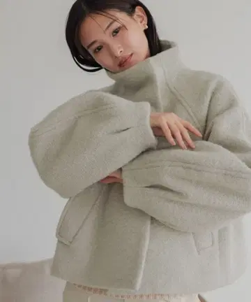 LOWRYSFARM 루프 숏 블루종