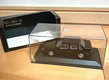 MINICHAMPS Volvo 850 Saloon black