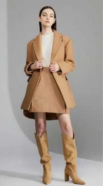 [ 택 포함 ] 테일러드 하프 코트