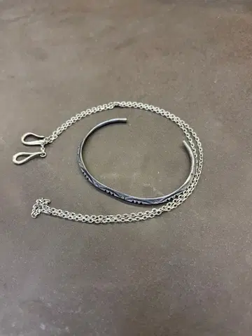 래리 스미스 뱅글 목걸이 세트