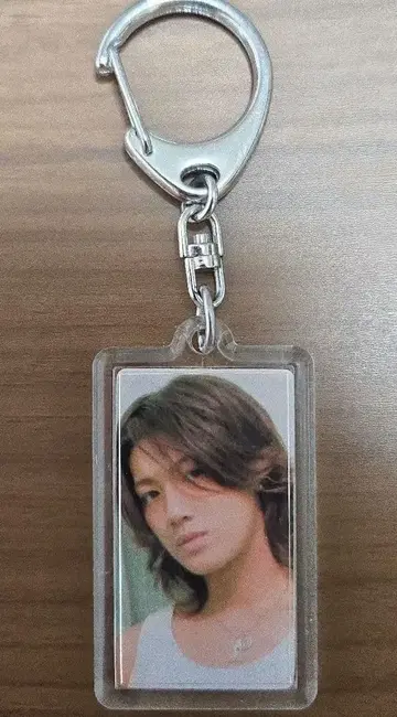 아카니시 진 아크릴 키링