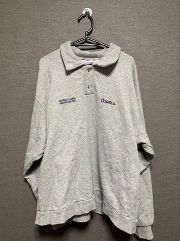 GIDEAL. 카라 부착 맨투맨