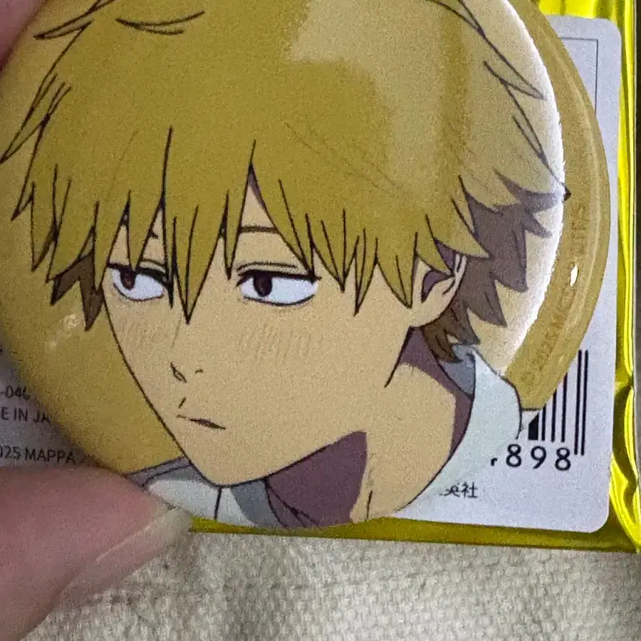 Price drop x) Chainsaw Man Reze Arc Denji Can Badge