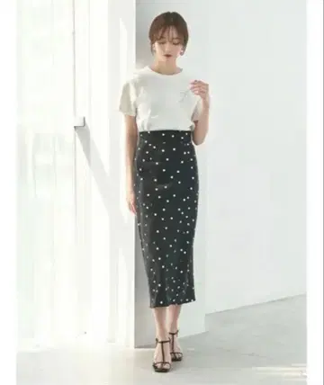 SNIDEL 심플 타이트 스커트 사이즈 1