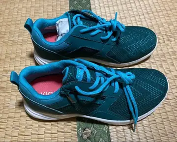 VIONIC 다크 틸 스니커즈