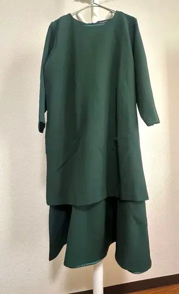 Louches 다크 그린 셋업