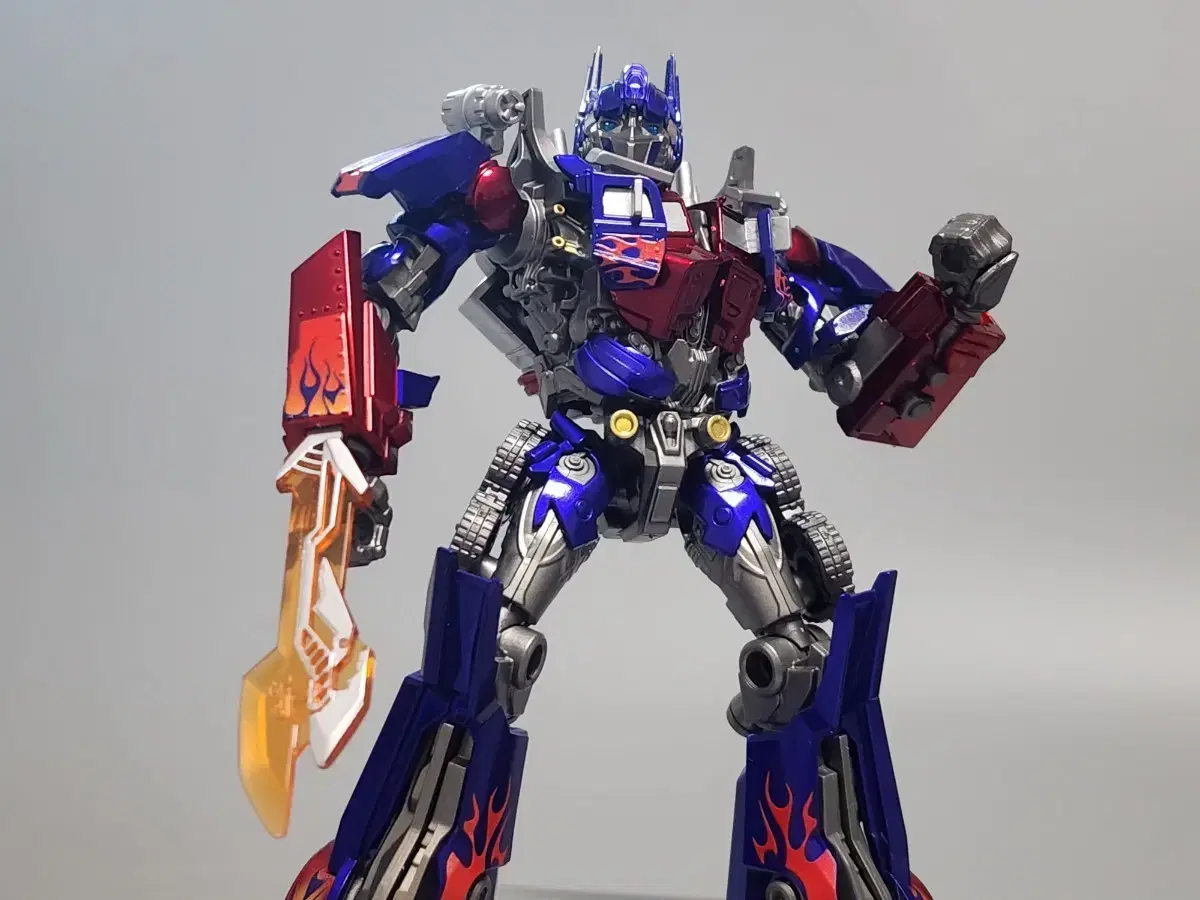 트랜스포머 스튜디오 갈바트론 on Bunjang Global Site.