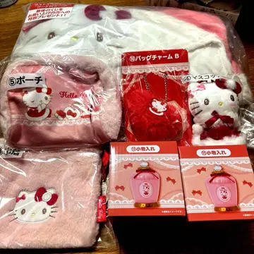 당첨 복권 헬로키티 케이프 마스코트 파우치 복조리 소품함 묶음 판매
