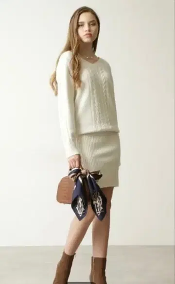 핑키앤다이안 니트 원피스