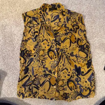 투모로우랜드 컬렉션 슬리브리스 티셔츠 36 사이즈