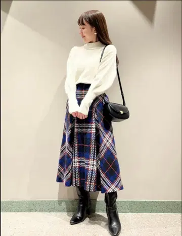 SNIDEL 로빙 체크 스커트 네이비