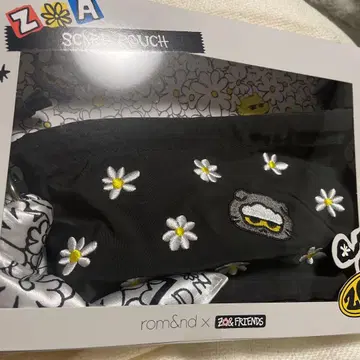 롬앤 rom&nd ZOA 콜라보 스카프 파우치