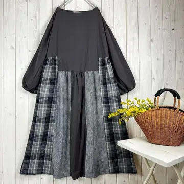 새상품 dgy 디 이소재 플레어 원피스 그레이 M