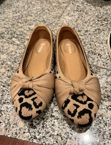 [ 새상품급 ] VIVAIA 비바 레오파드 무늬 리본 플랫슈즈 38
