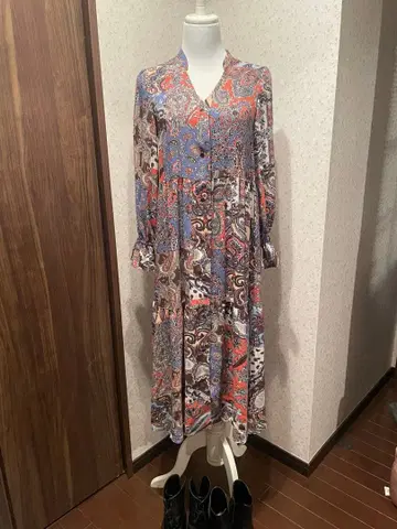 그레이스 콘티넨탈 다색 패턴 원피스