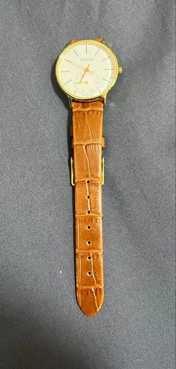 ADEXE 아데쿠스 브라운 가죽 아날로그 쿼츠 손목시계 작동 불능
