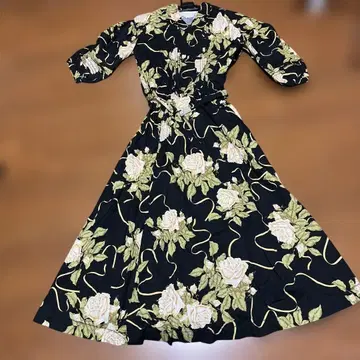 새상품 잉게보그 원피스